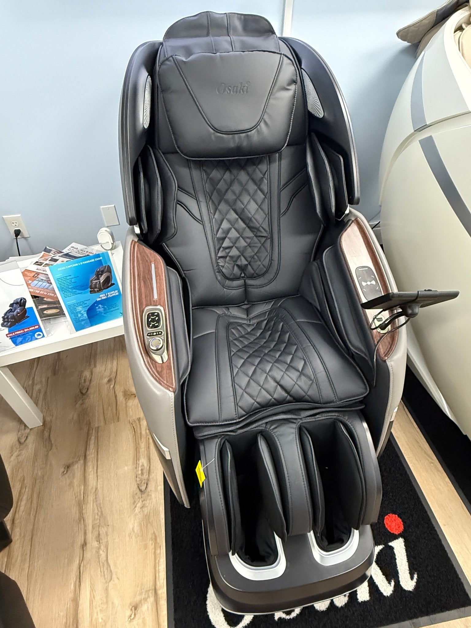 OsakiMassage ChairsOsaki OS - Pro 4D Emperor Massage Chair (Open Box Floor Model Massage Chair)Black & GreyMassage Chair Heaven