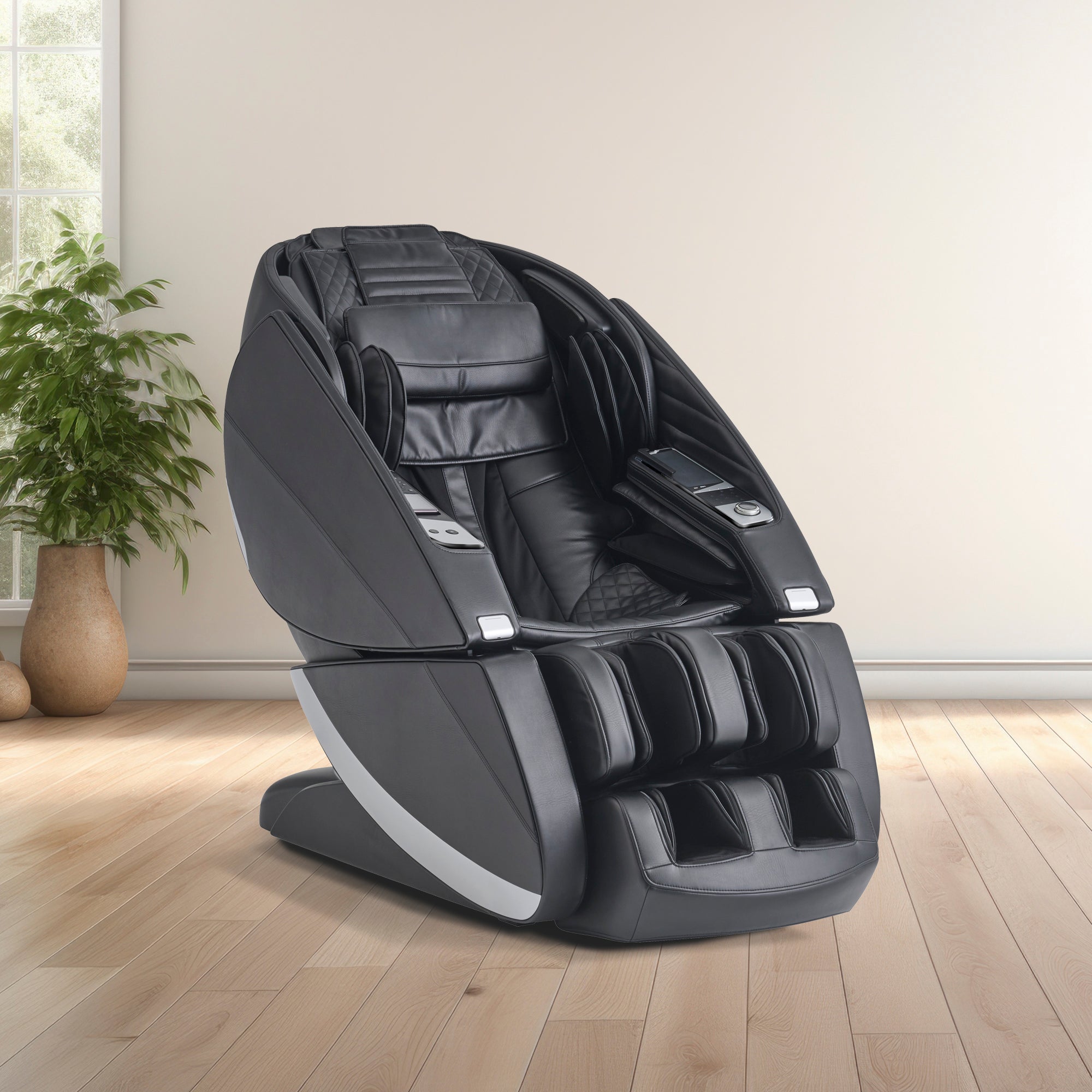 Human TouchMassage ChairSuper Novo X Massage ChairBlack SofHydeMassage Chair Heaven