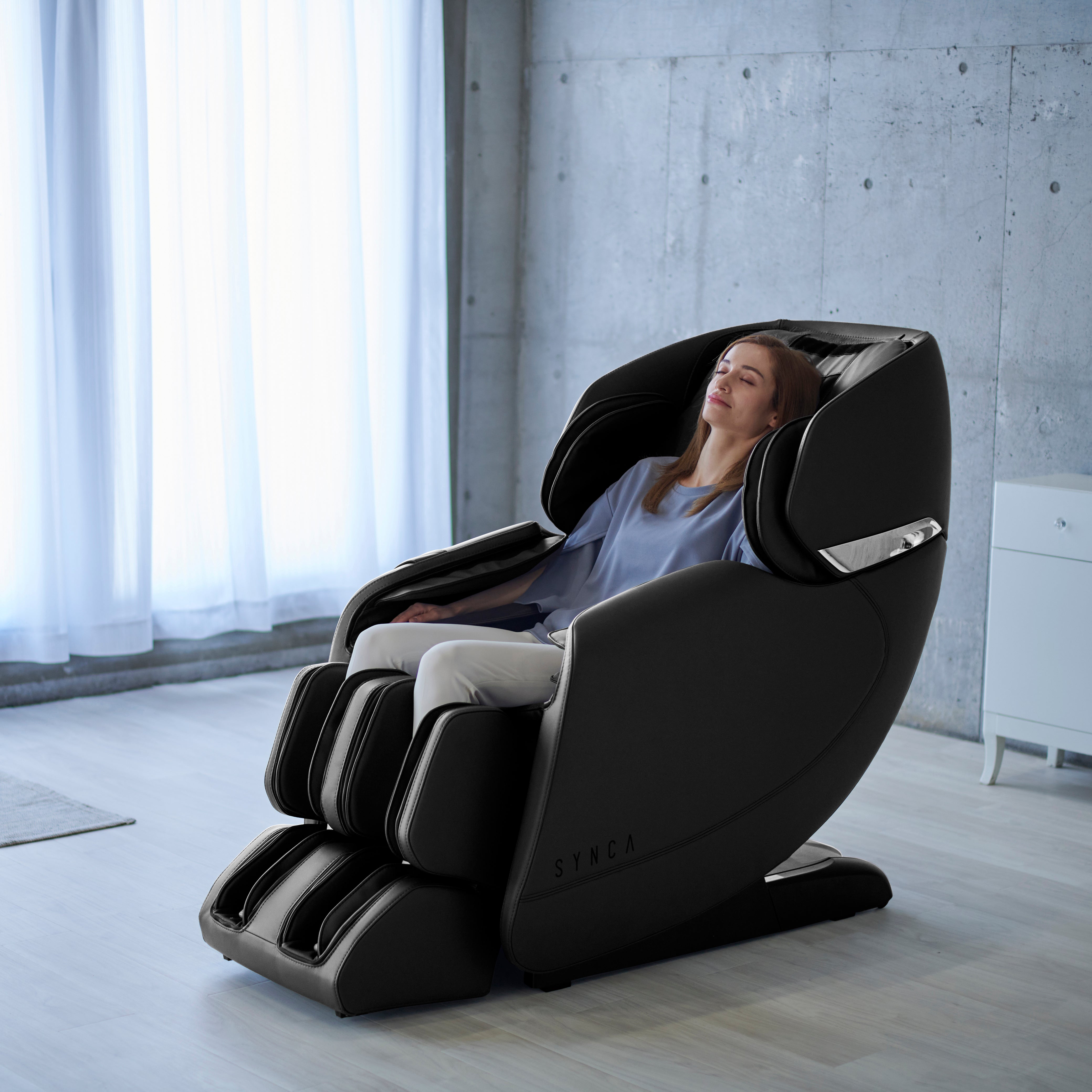 Synca HISHO SL-Track Massage Chair  (MR3000) - Massage Chair Heaven